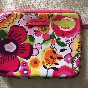 VERA BRADLEY iPad / Tablet Case - Carrier